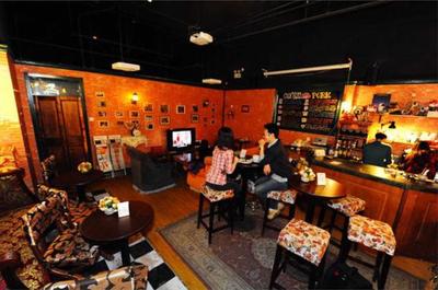 跨界新生 一家被電商沖擊的服裝店如何逆襲美發飾品市場